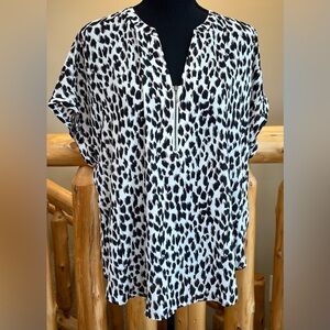 Maurice's Women's Animal Print Zipper Front V-Neck Short Sleeve Blouse L